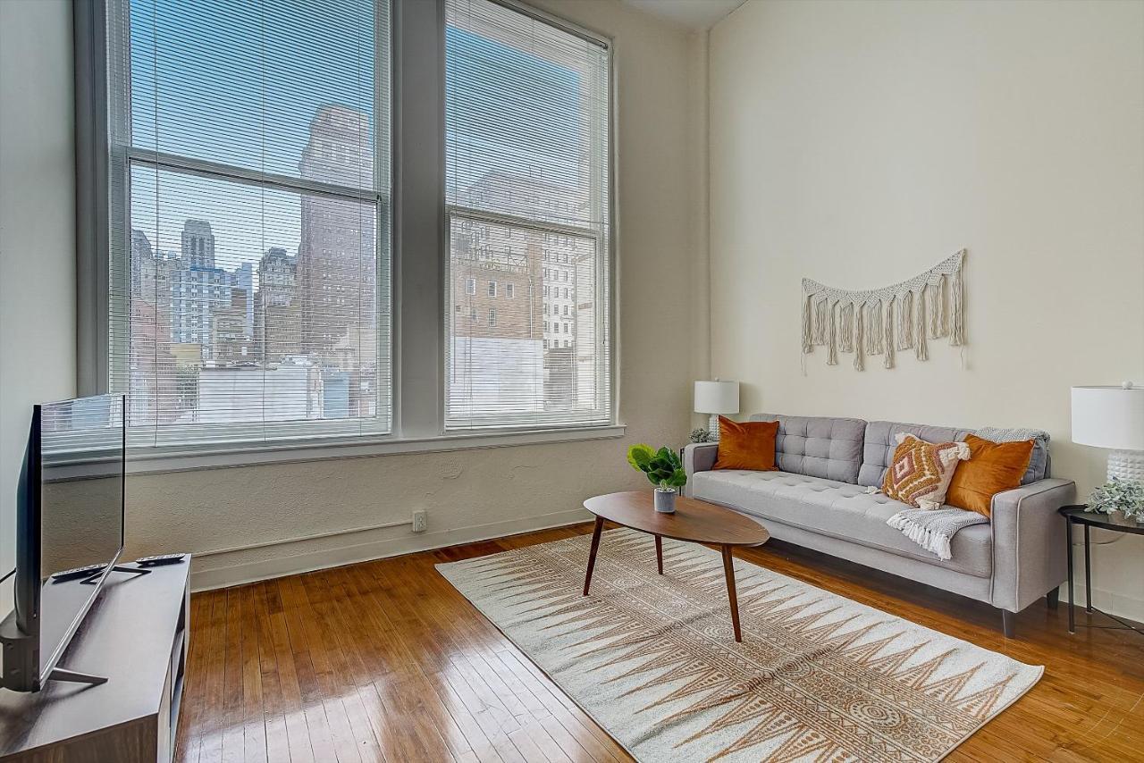 Frontdesk I The Cosmopolitan Apts Philadelphia Διαμέρισμα Εξωτερικό φωτογραφία