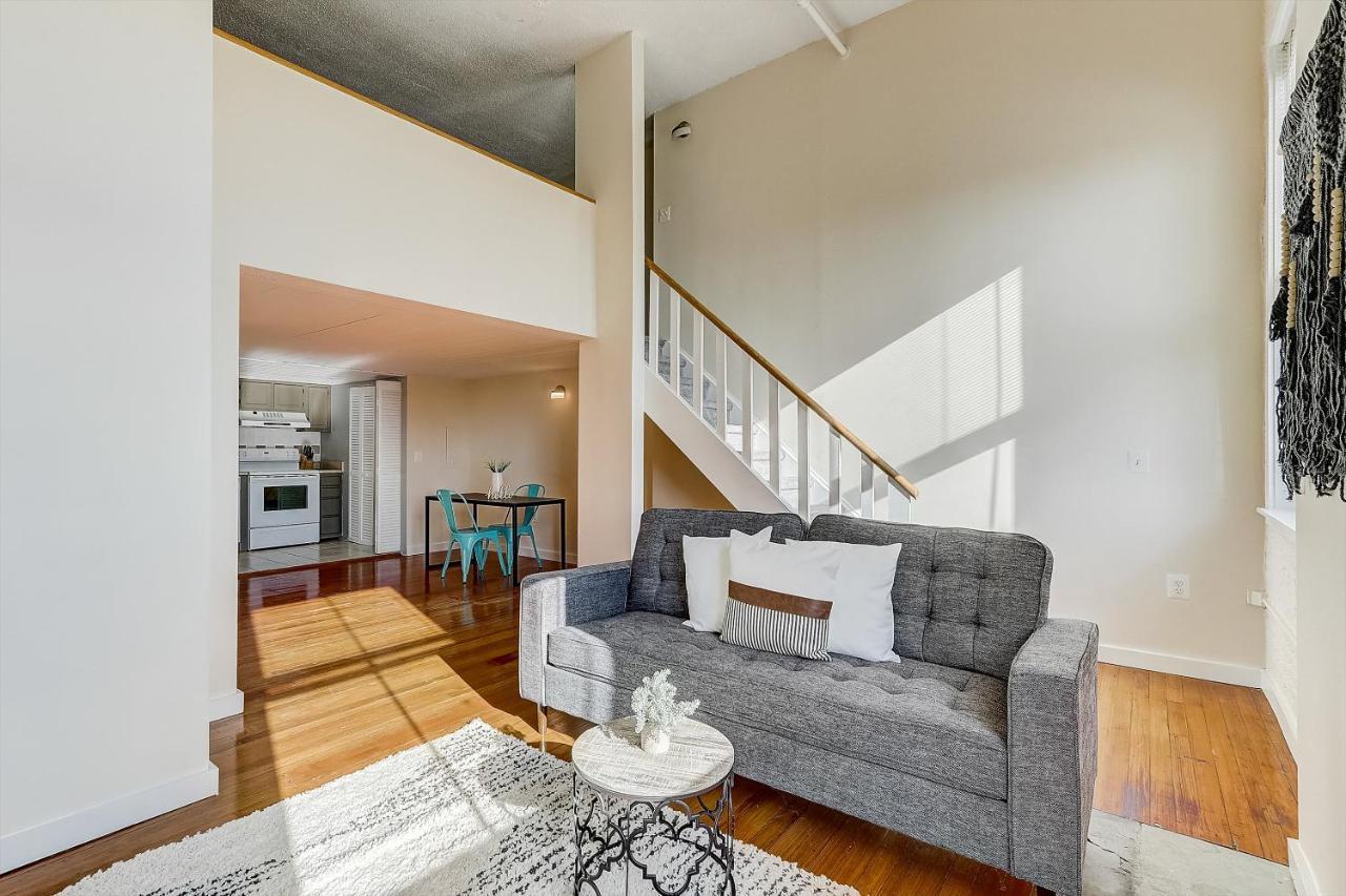 Frontdesk I The Cosmopolitan Apts Philadelphia Διαμέρισμα Δωμάτιο φωτογραφία